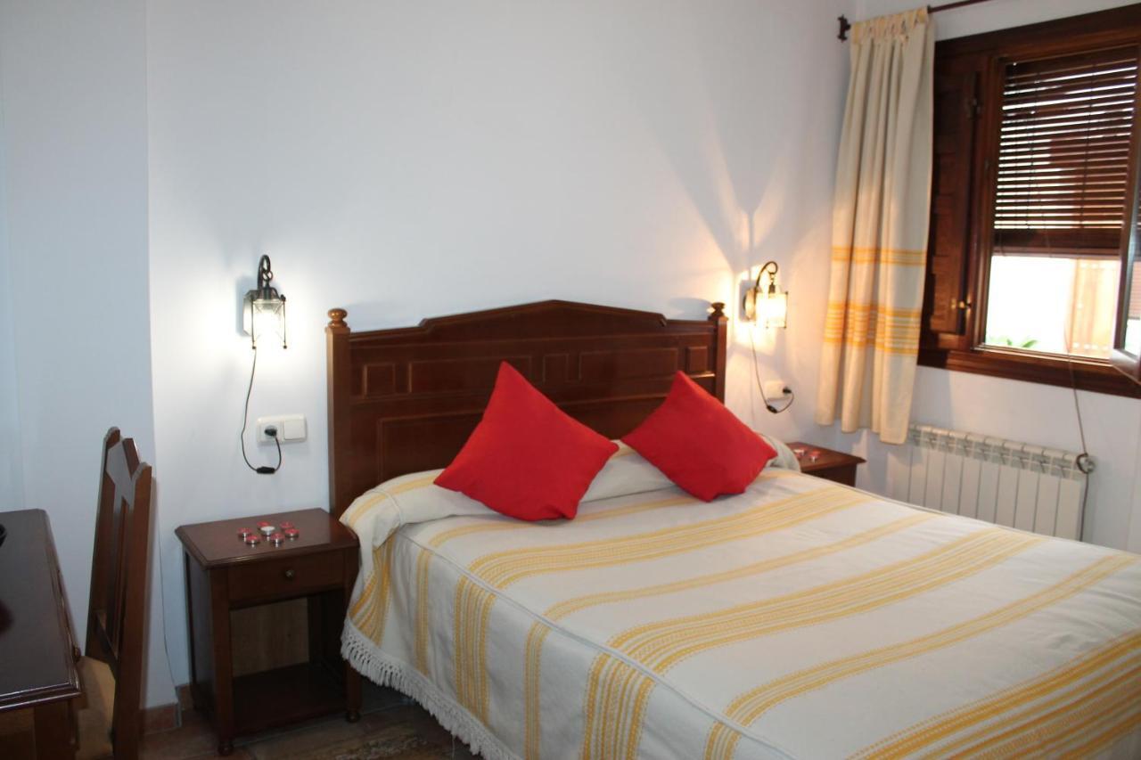 Apartamento Rurales Rosendo: La Zajarena กาปีเลย์รา ภายนอก รูปภาพ